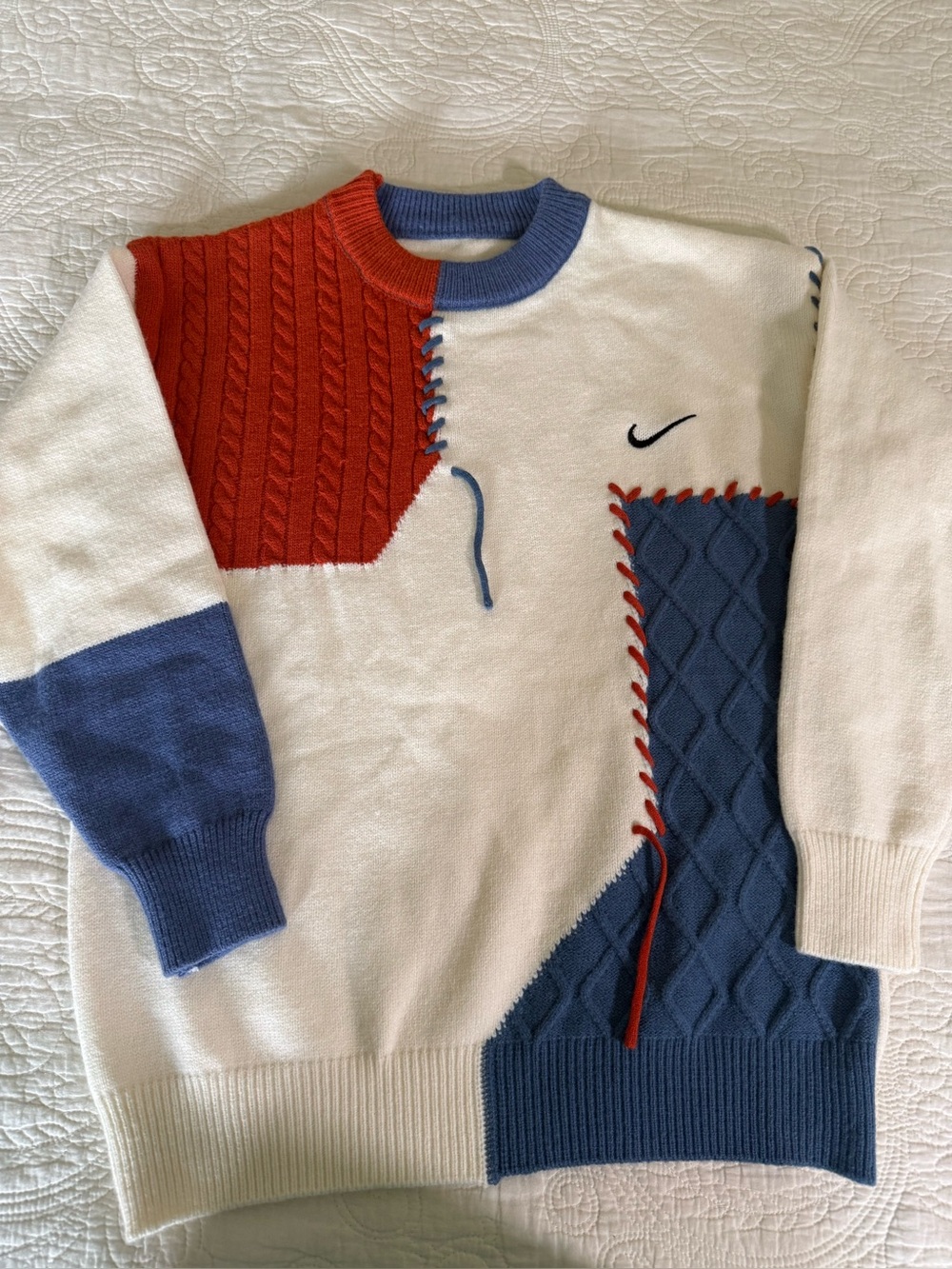 Nike White Crewneck Sweater with Red and Blue Colorblock Small